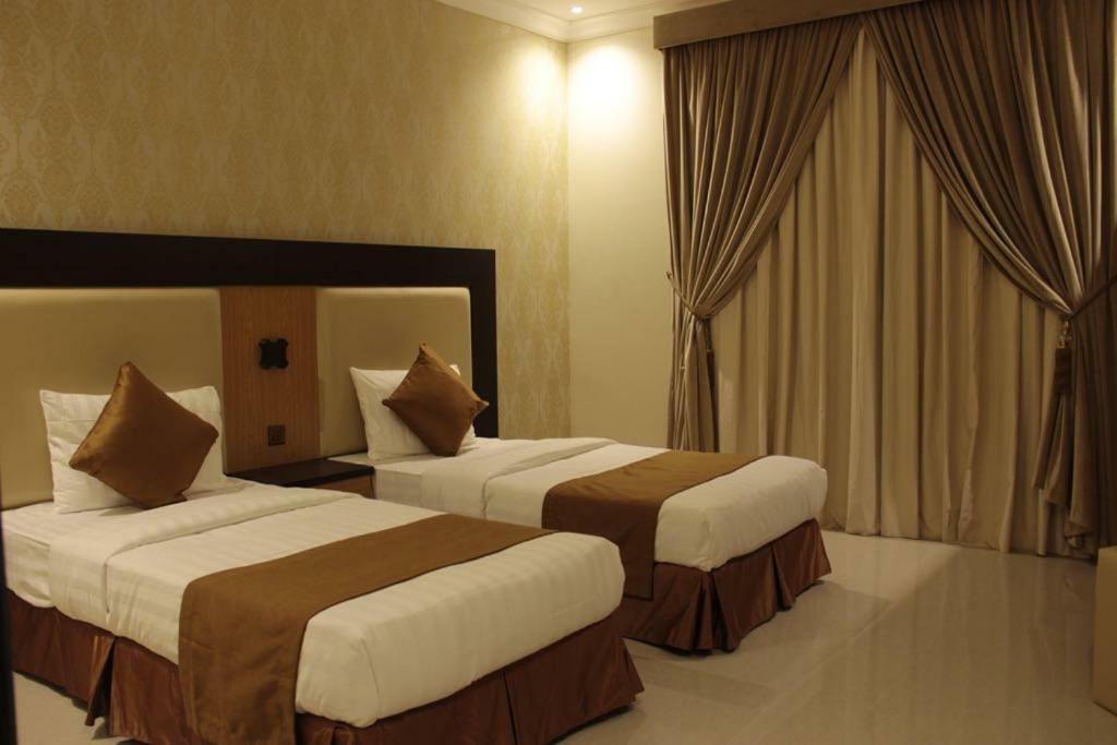 Golden Rest Hotel Эль-Хубар Экстерьер фото