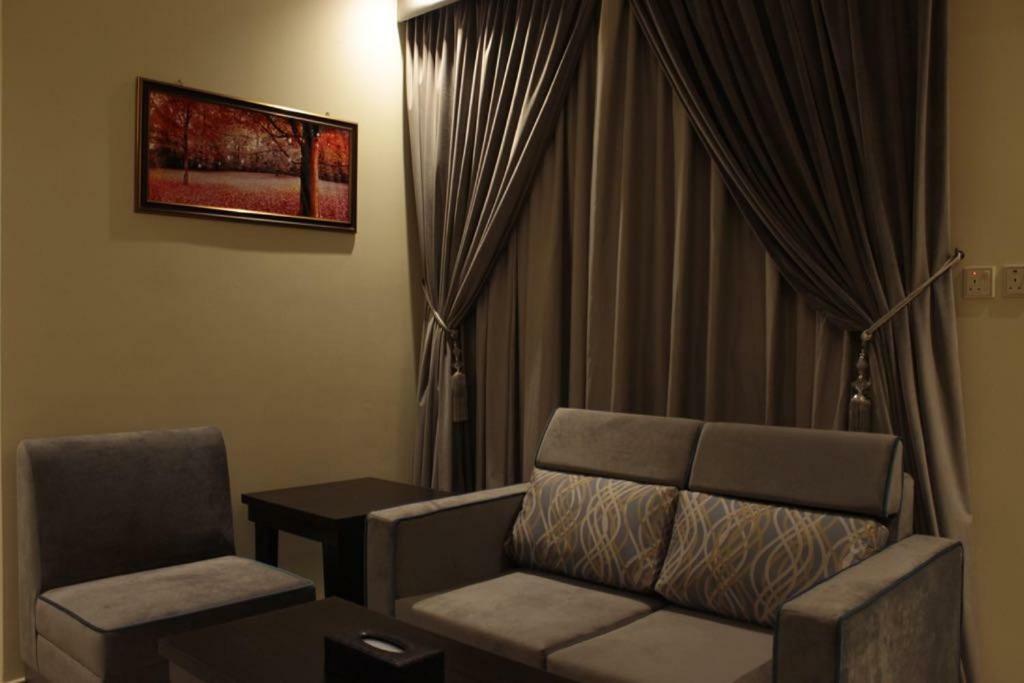 Golden Rest Hotel Эль-Хубар Экстерьер фото